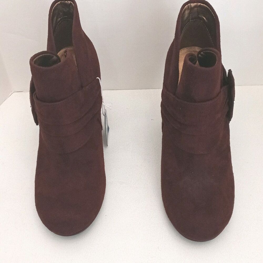 American Eagle Maddie Brown Suede Ankle Bootie Buckle Round Toe Women's 6/35
